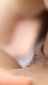 Saya melakukan blowjob selepas menyentuh diri saya