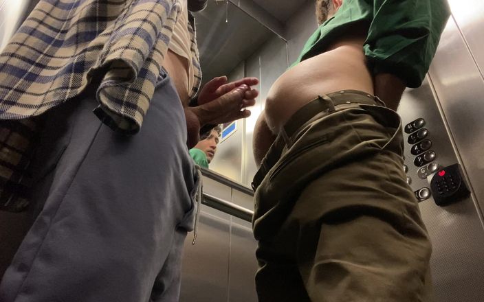 Harry_Jen: Harry_jen | Asansörde komşuma oral seks