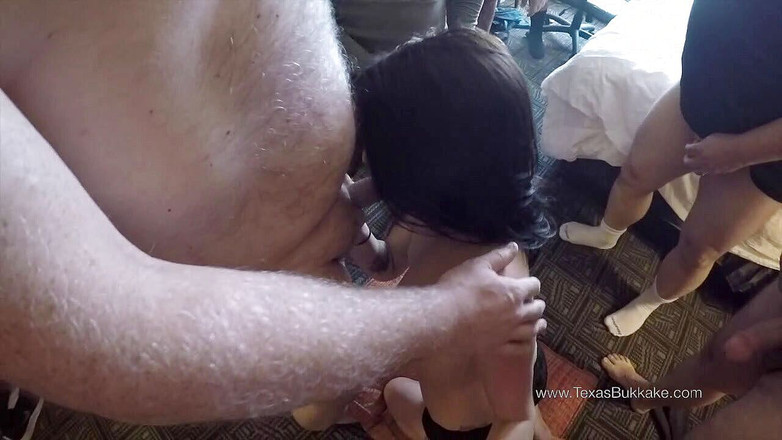 Bukkake & Gangbangs from Texas!: Pierwszy gangbang i bukkake Karmen Haze