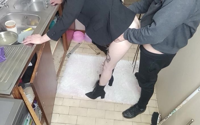 Bigjoefuckalott: ボスレディが私をチェックしている
