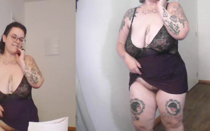 alucidfever: Probándose algunos atuendos traviesos y siendo sexy