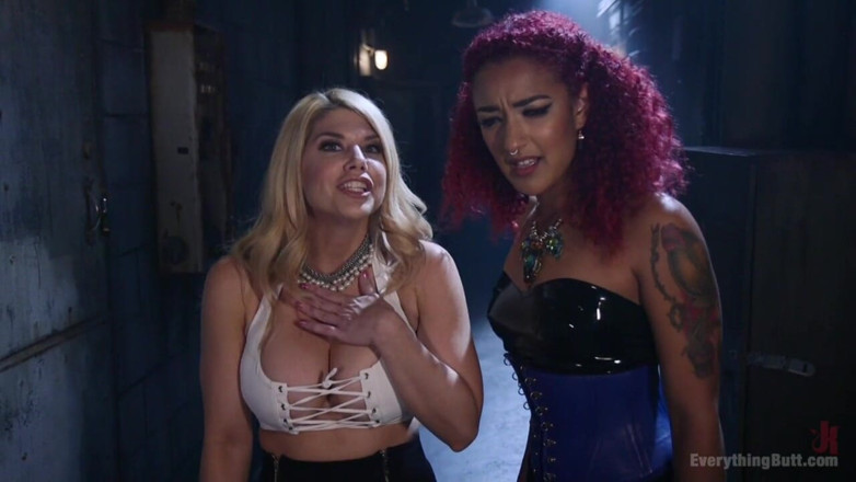 Everything Butt by Kink: Traning analny Arabelle Raphael