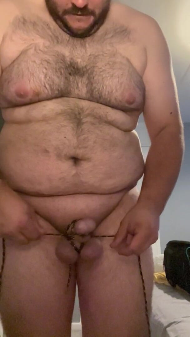 Shaun Cbt: Бондаж члена и яиц, выступая в качестве целомудрия с зажимами для сосков и кроссдрессера с батплагом