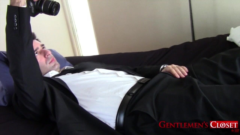 Gentlemen's Closet: Sebelum saya pulang ke rumah 01
