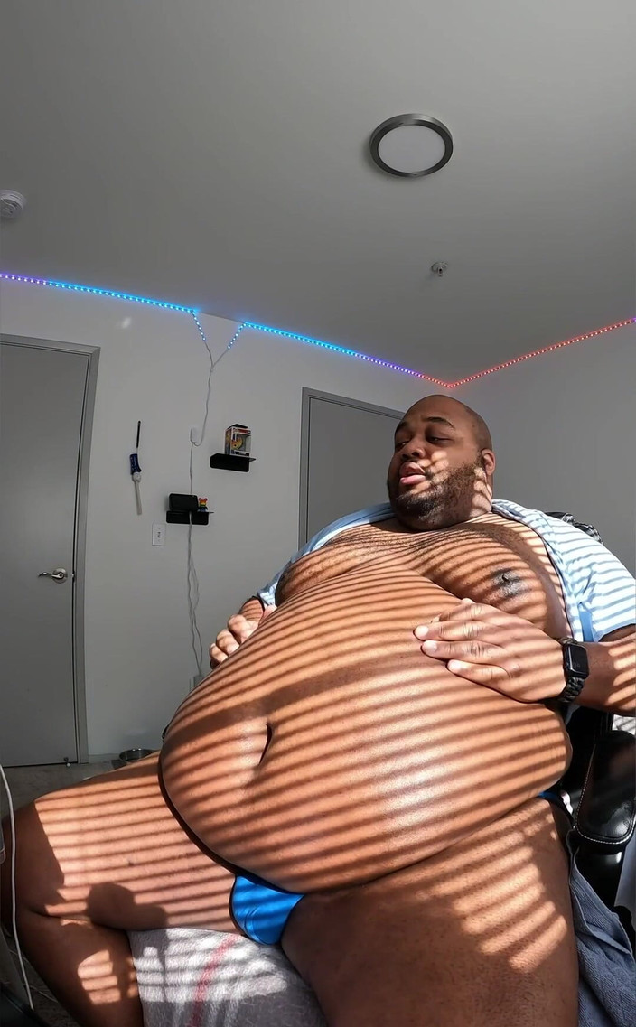 Blkhole420: 晨间半啪啪啪等于大肚子，也是一个很好的射精