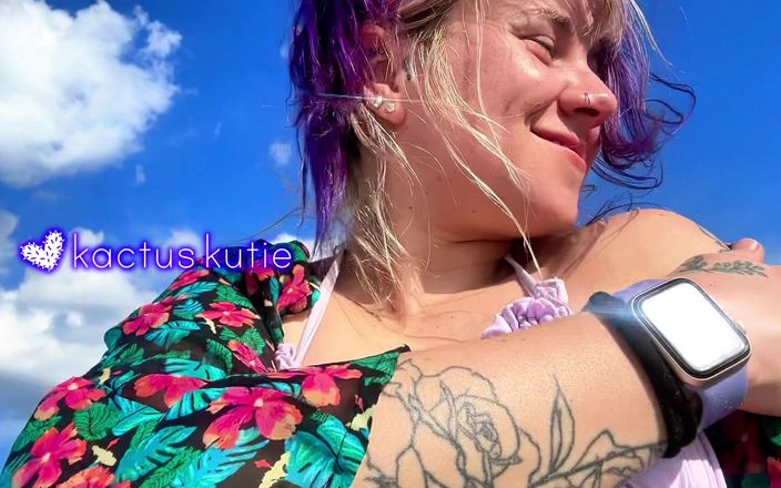 Kactus kutie: Ngintip kencing di pantai