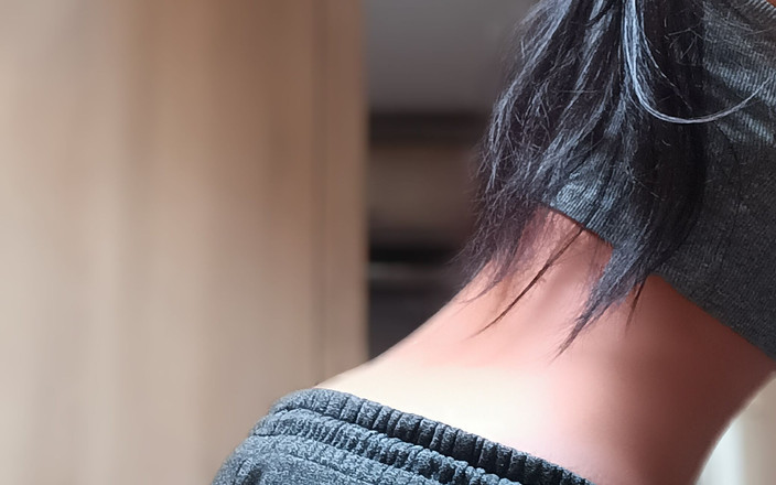 Playful: 熟女が自慰行為を撮影する