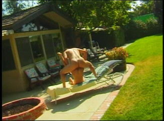 VOP Porno: Small tits hairy chick fucked outdoor