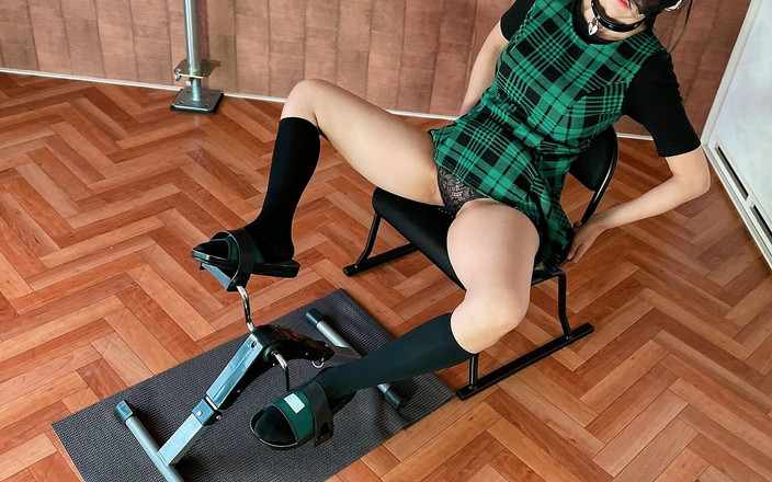 ushirosugatanomiki: Porovnávání normálního a abnormálního šlapání