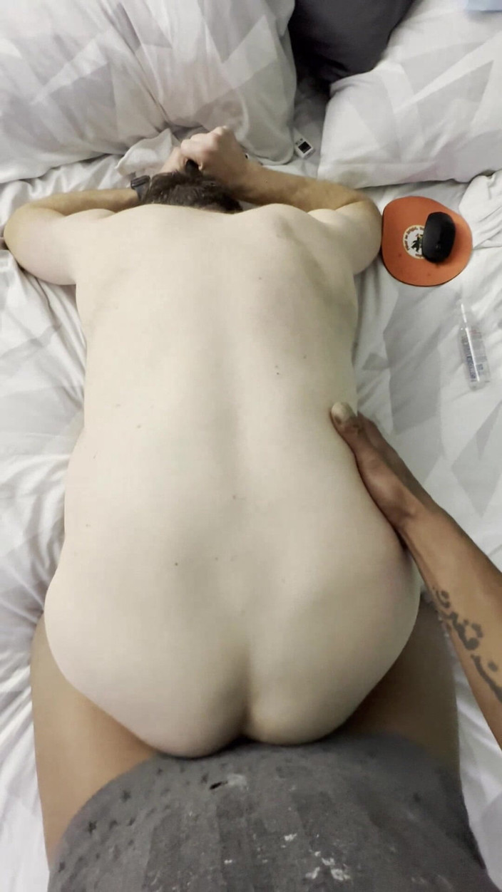 RNR2 and Scooter hot BB couple: Movin in