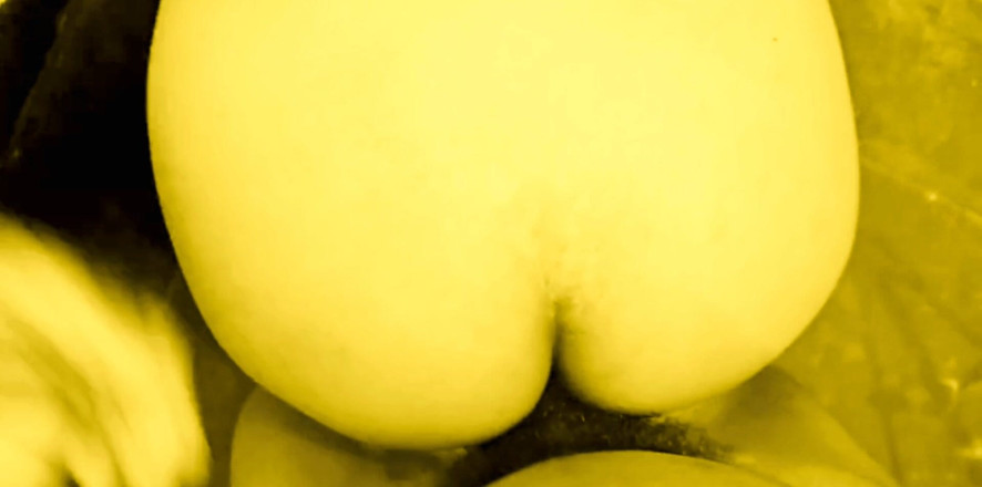 Teensex: India caliente me espera durante la limpieza de la casa