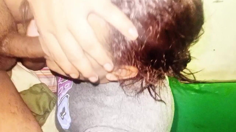 Milfta boohot: Boquete de pau do meu vizinho quando minha madrasta não...
