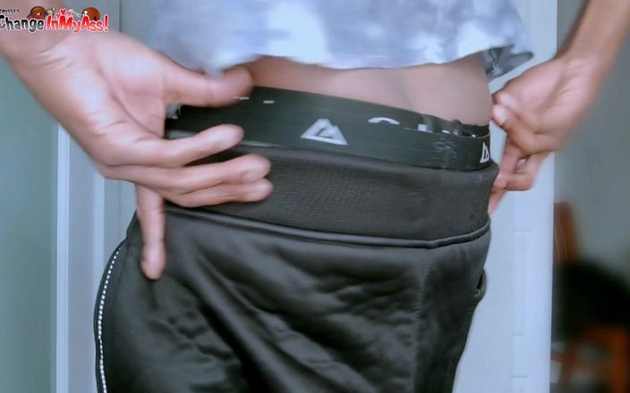 Ass Monkey: Dj Buttpussy má obrovskou řiť