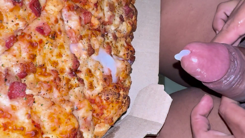 Brunettehotts: È ora di una pizza