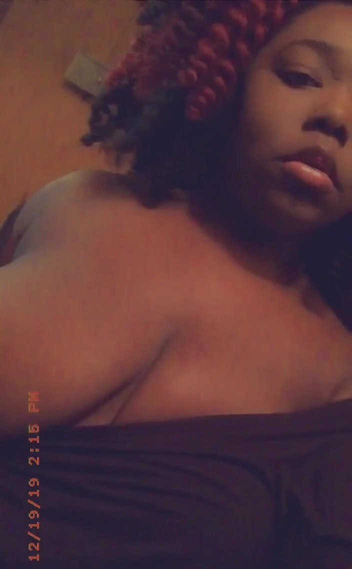 Juicy the houdini: Tetas desnudas temprano en la mañana