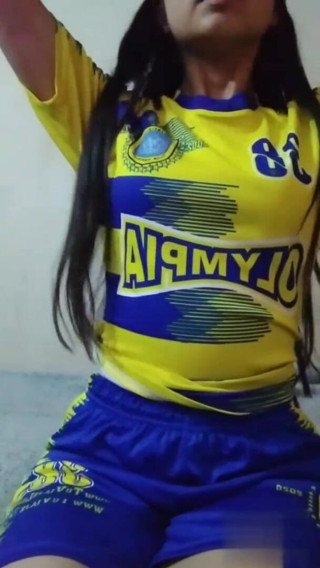 Naughtyteen8276: sexy jogadora de futebol dança rico