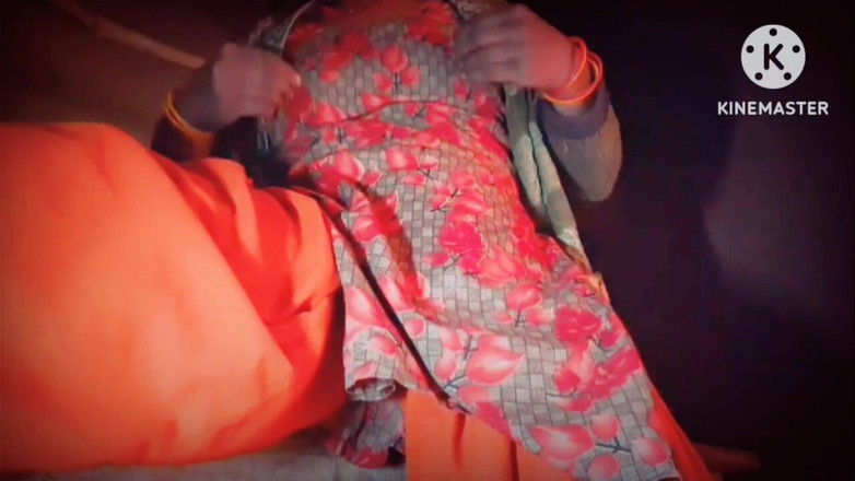 TricolorMusic3: Mặc một bộ ảnh, cô ấy đang thủ dâm từ trên cùng của...