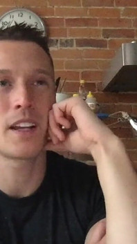 Blake vastgebonden aan een livechat over Bridge