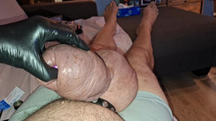 Monster_Meat_: 바이브레이터로 자위