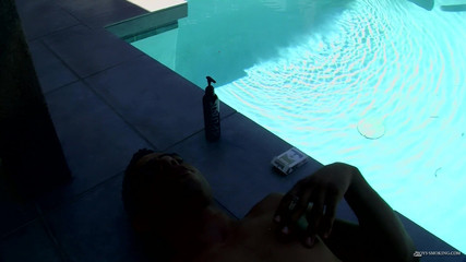 Boys Smoking: Hung Bobby Hart chainin venku