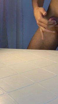 Sperma Je Na Stole