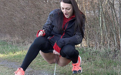 Puffy Network: Ranní běh Got2Pee, kde dívky přicházejí chcat