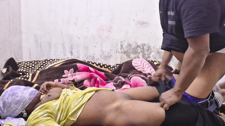 ExcitedWomen: Indická desi tetička tvrdě šuká s manželem zezadu