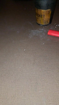 长指甲和香烟