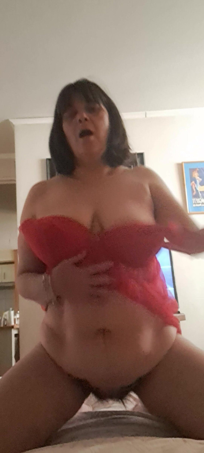 Mommy big hairy pussy: Showing off Hot MILF Tits