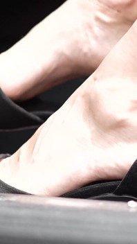 Pompa Pedal Kaki Telanjang