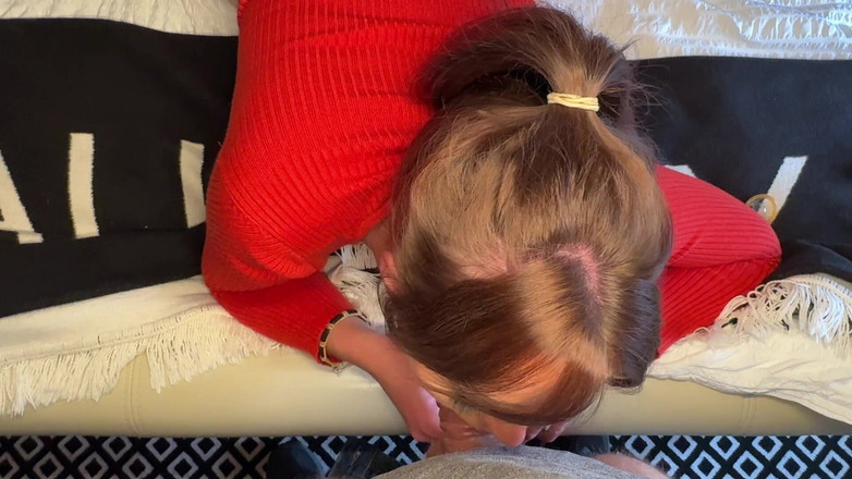 Mr Money Shot & Zoe Grey: 豊満な赤毛が一番乱暴なフェラチオを - 視点