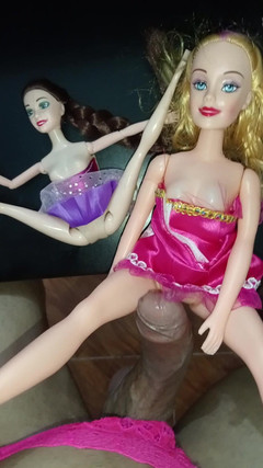 Rey rey: Lily e Riley lesbiche calde e sottomesse mi scopano il...