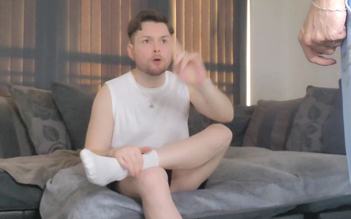 Twotwinkhusbands: 約束を守らない男の子は、膝の上に曲がってしまいます