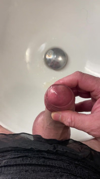 Close up Cum in Sexy Suit