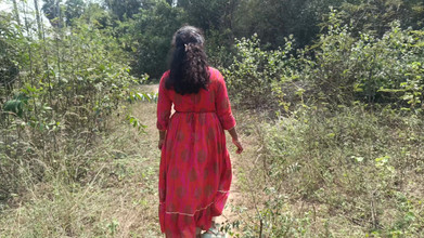 Magilmathi: Figa cremosa calda nella foresta lato all'aperto