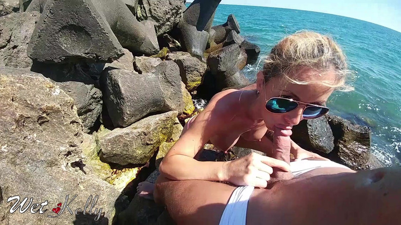 Wet Kelly: Šukání stráže baywatch na břehu