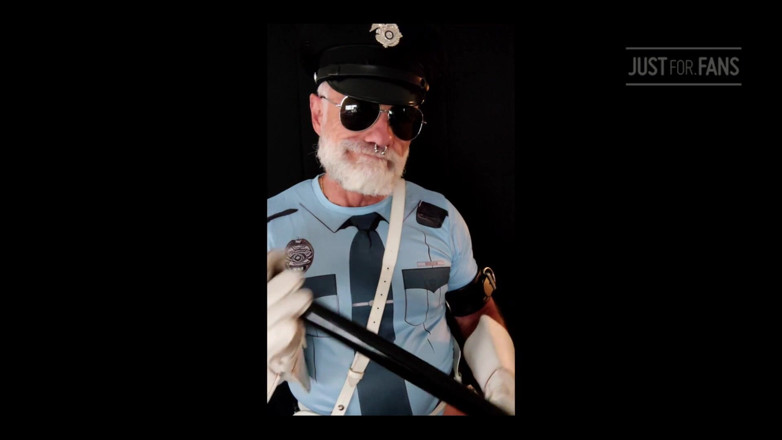 MusclesCigarsFFPig: Bad Cop Punishment