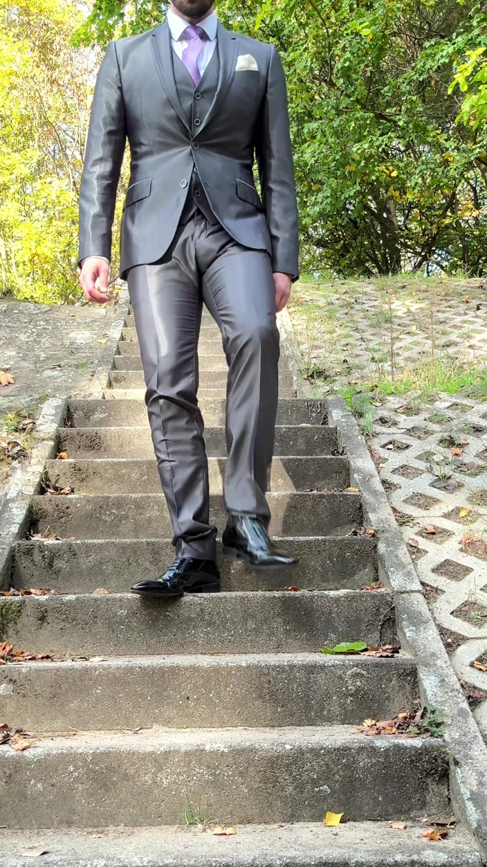 Master Shiny Shoes: Public Outdoor Masturbation in a Shiny Suit