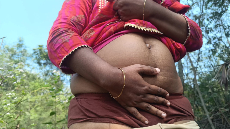 Apple baby: 여대생 야외 핫한 로맨스