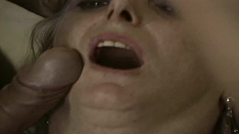 Mature Climax - 100% Mature Videos: ニースときれいな成熟した弄と多くのディックス