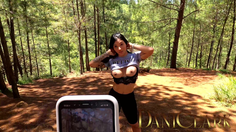 DaniClark: Um oral da minha namorada na floresta