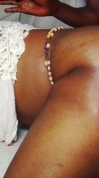 Dulce cachonda con tetas frescas disfruta follando