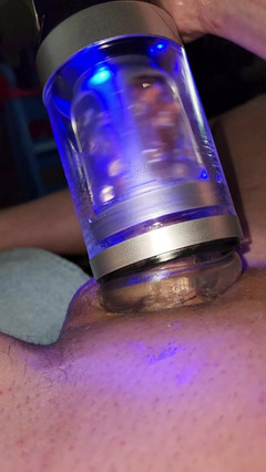 DMVToyLover: Sul divano con un nuovo giocattolo e qualche lavoro manuale...