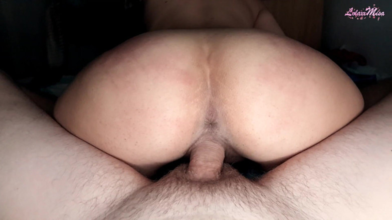 Mad And Lola: Hottie deepthroats y áspero folla al novio de un amigo y...