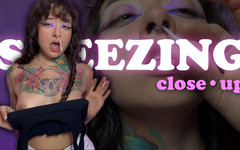 Pedazodchicle: Hlučné a mokré kýchání