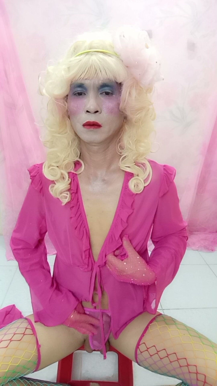 nguyen dang thien tri: Oanh Le Transgender in sexy kleren, pornografie, zacht pik aftrekken...