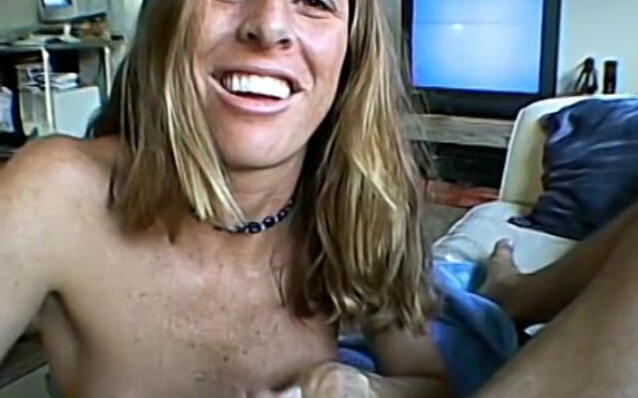 Homegrown Handjob: La impresionante mamada de Tyler