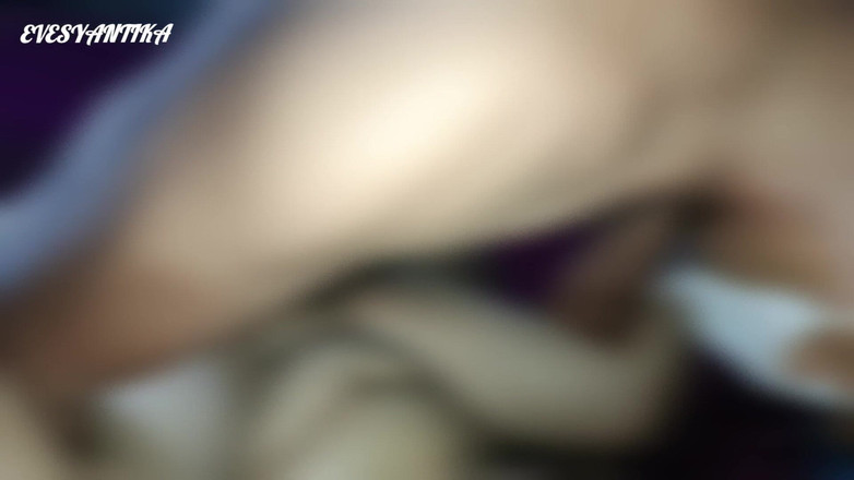 Pasutri indo: 三人性爱印度尼西亚。一个被暗恋的男人