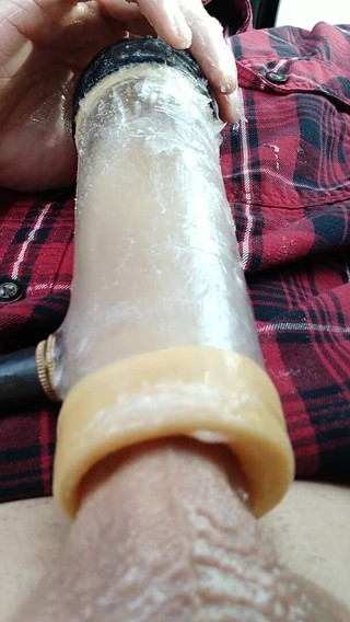 Big Daddy Dommmm: Záběr zblízka na sexuální stroj Venuše, který rychle saje špičku mého...
