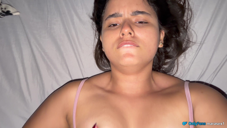 MaRaSexx: Seorang Gadis Dengan Vagina Pink Sempurna Mengalami Orgasme Intens Dan...